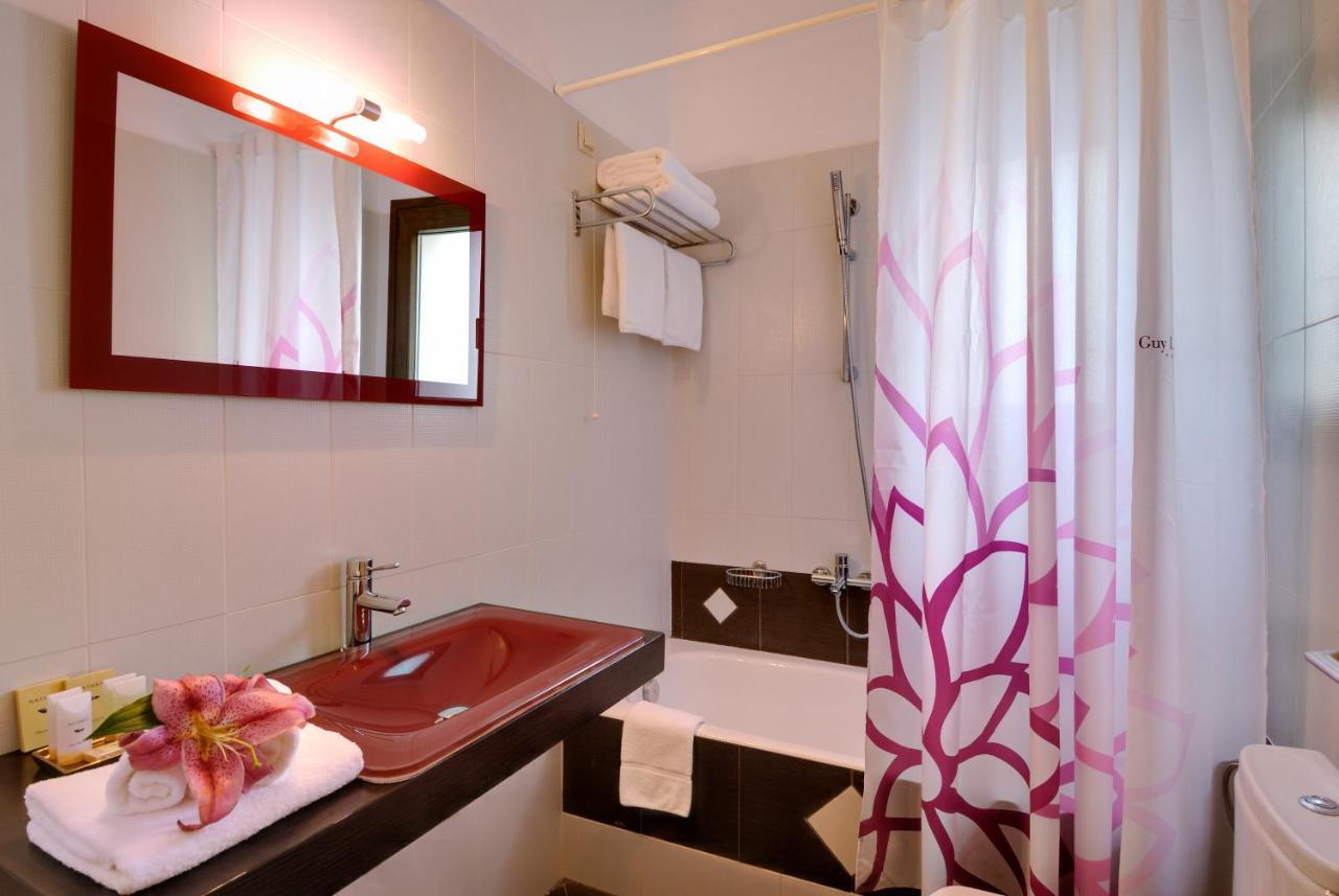 Byzantinon Hotel Leonidio Bagian luar foto