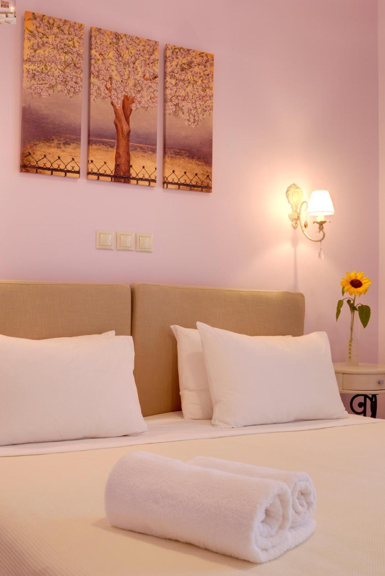 Byzantinon Hotel Leonidio Bagian luar foto
