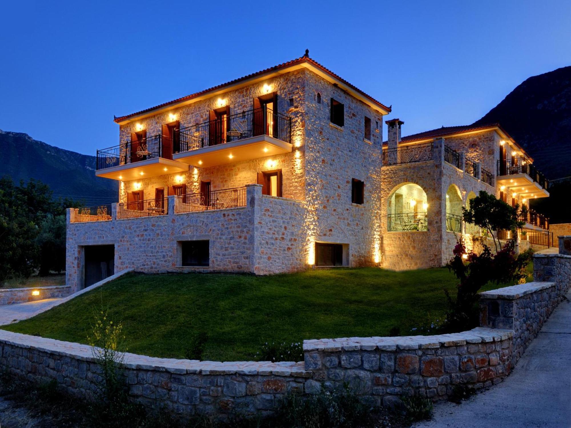 Byzantinon Hotel Leonidio Bagian luar foto